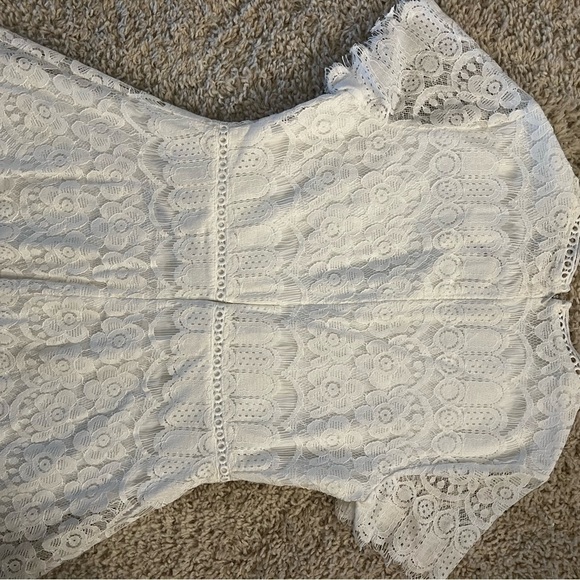 MOONRIVER DRESS SIZE JUNIOR LARGE BEAUTIFUL LACE NWT - Picture 13 of 16